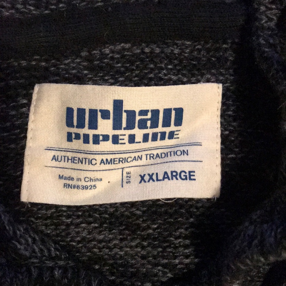Dress up pullover - Picture 3 of 3